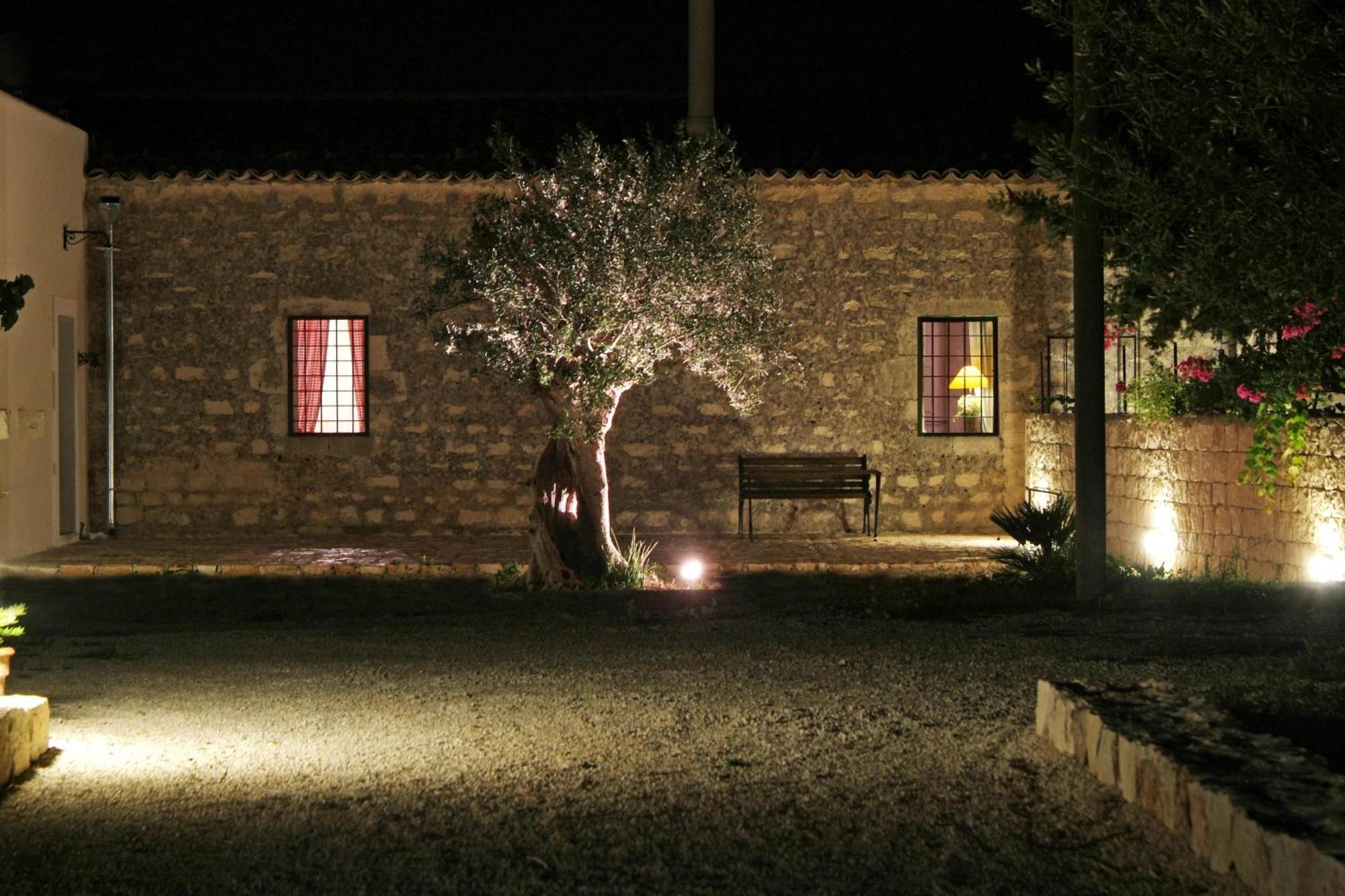 Masseria Ciancio Casa Serrafiori Bagian luar foto