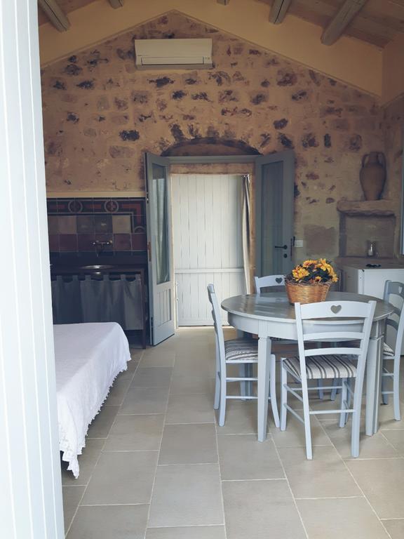 Masseria Ciancio Casa Serrafiori Bagian luar foto